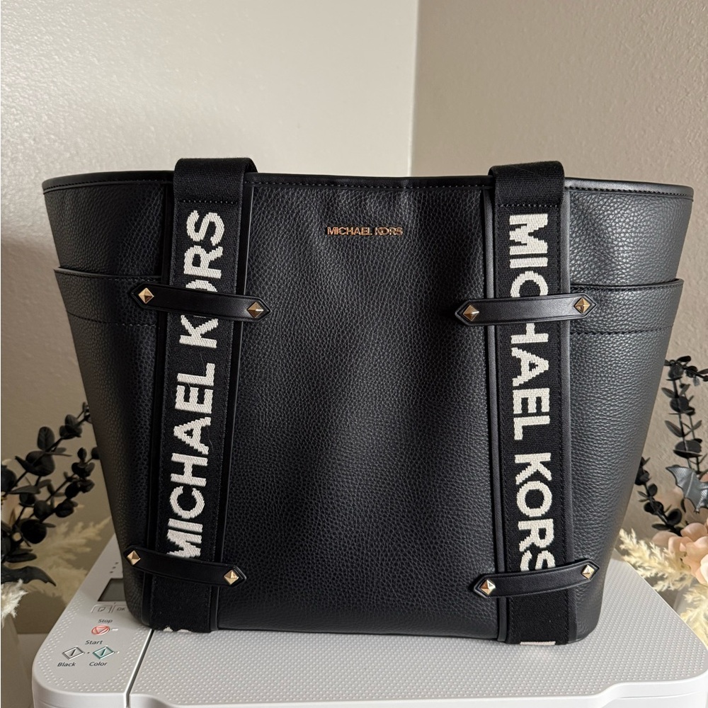 Michael Kors tote